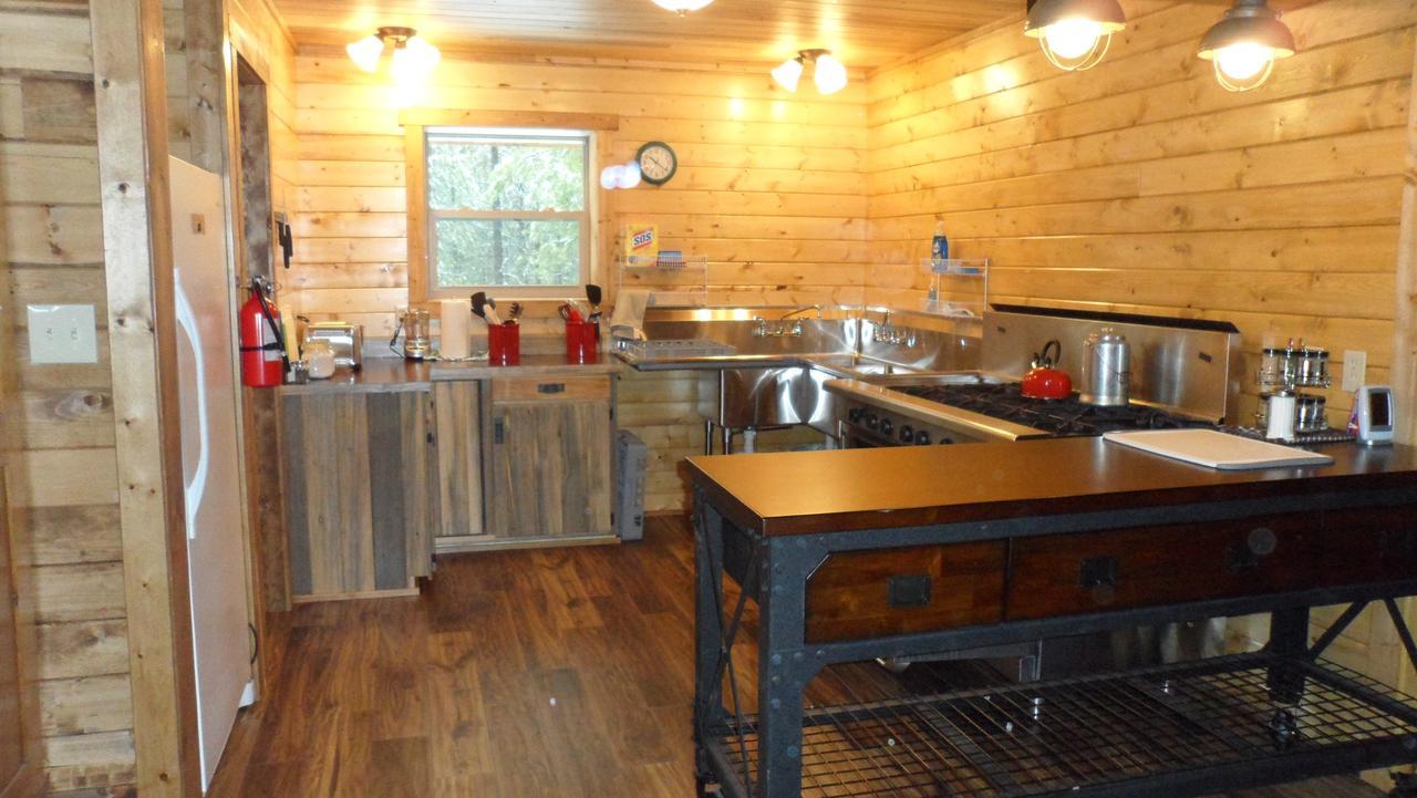 Sugar Loaf Lodge & Cabins Anaconda Eksteriør bilde